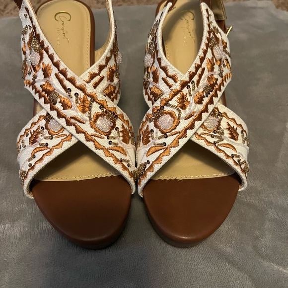 Clog style heels - Picture 2 of 2